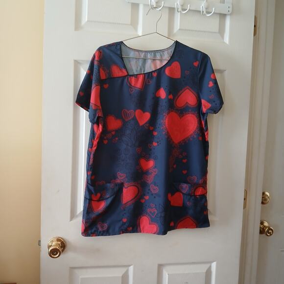 Unbranded Scrub Top Women XL Gray Hearts Valentines Day Medical Uniform Short - Picture 2 of 11